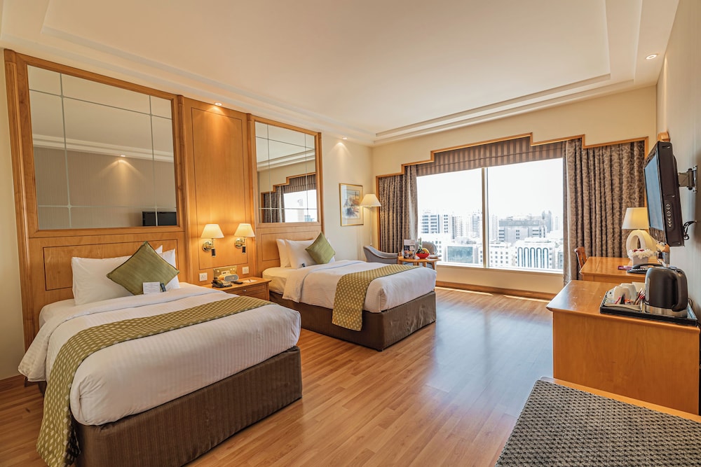 Crowne Plaza Abu Dhabi, an IHG Hotel — снимок 22