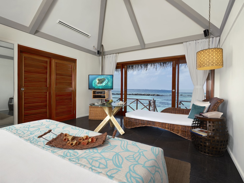 Taj Coral Reef Resort and Spa — снимок 12