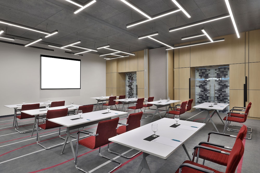 Aloft Dubai Airport, a Marriott Hotel — снимок 10