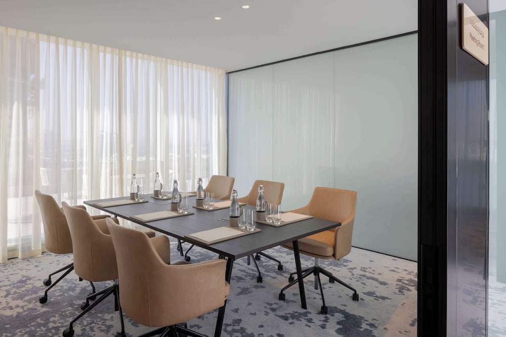 Avani Palm View Dubai Hotel & Suites — снимок 3