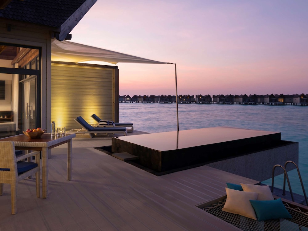 Kuredhivaru Resort and Spa — снимок 23