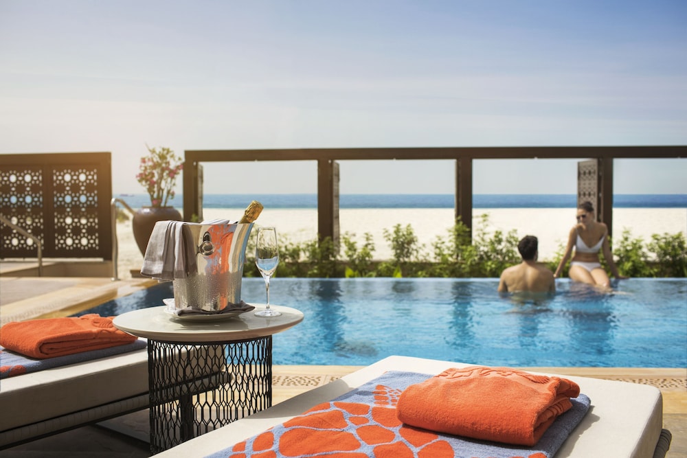 Saadiyat Rotana Resort and Villas — снимок 16