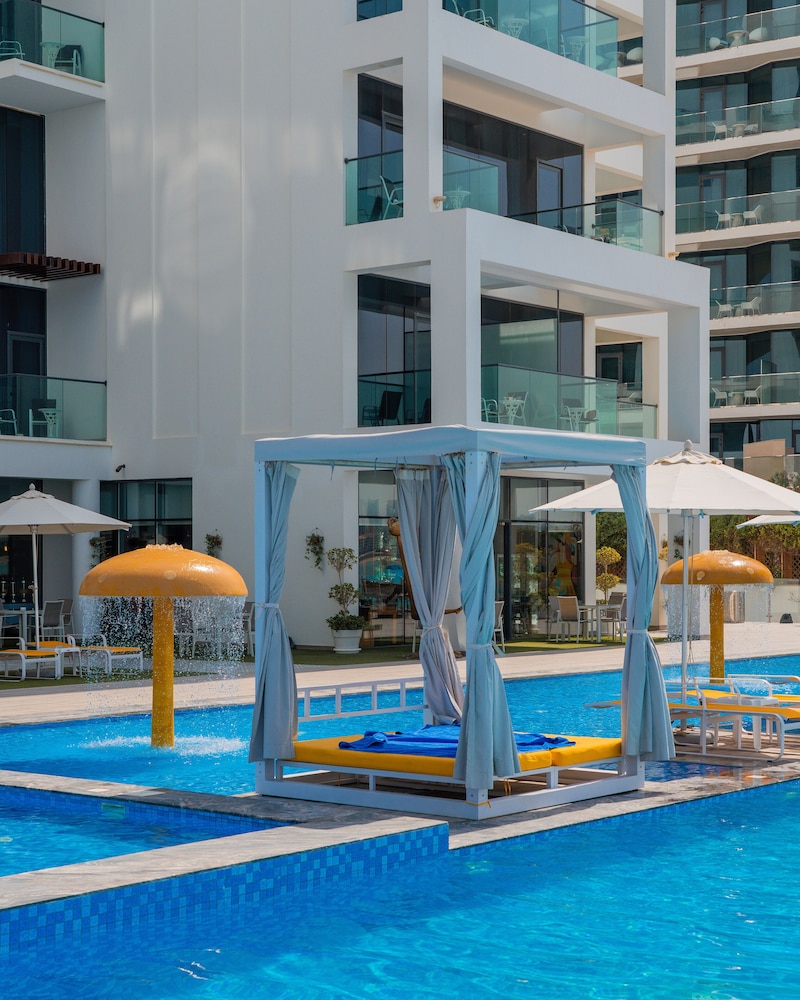 C Central Resort the Palm — снимок 30