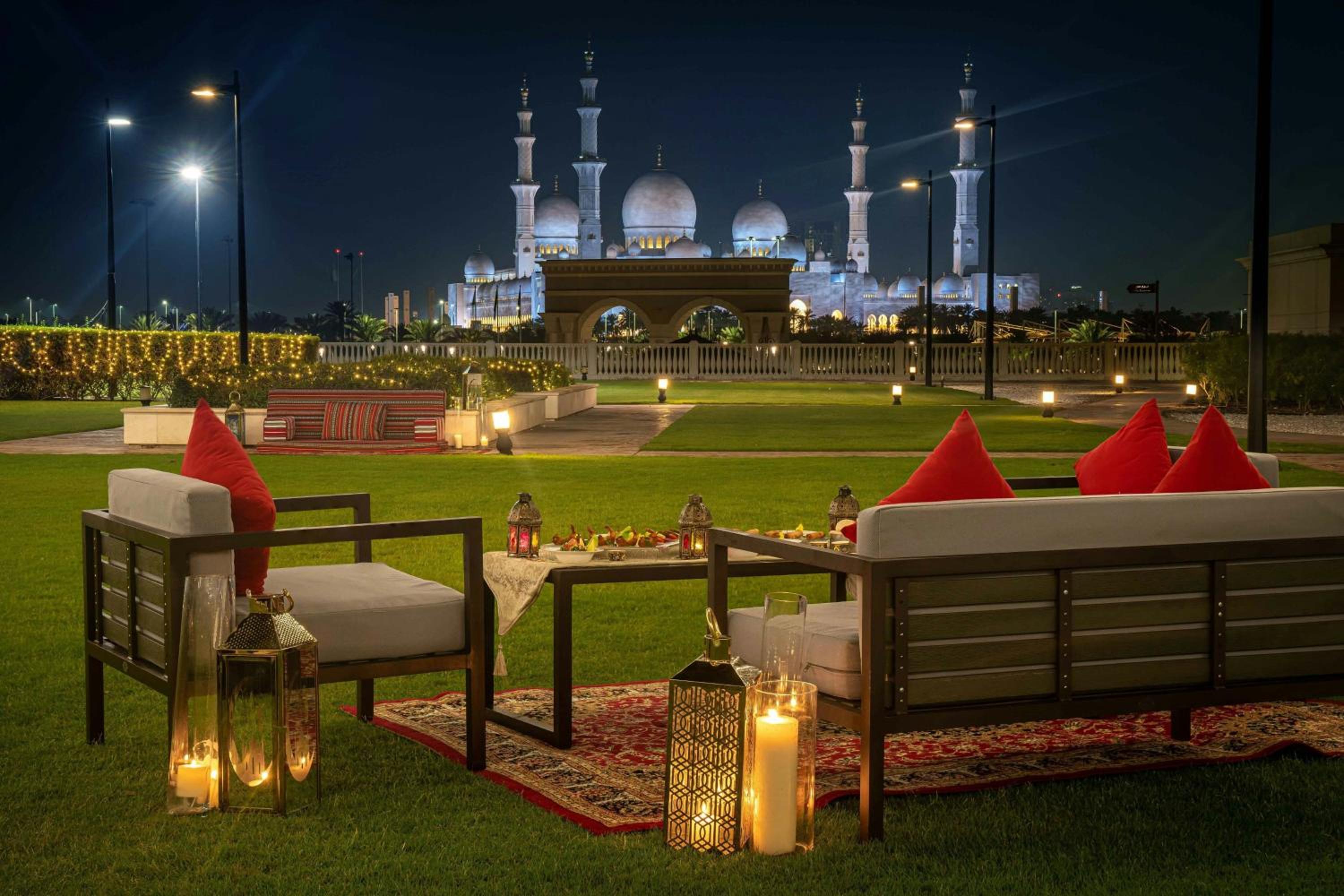The Ritz-Carlton Abu Dhabi, Grand Canal — снимок 14