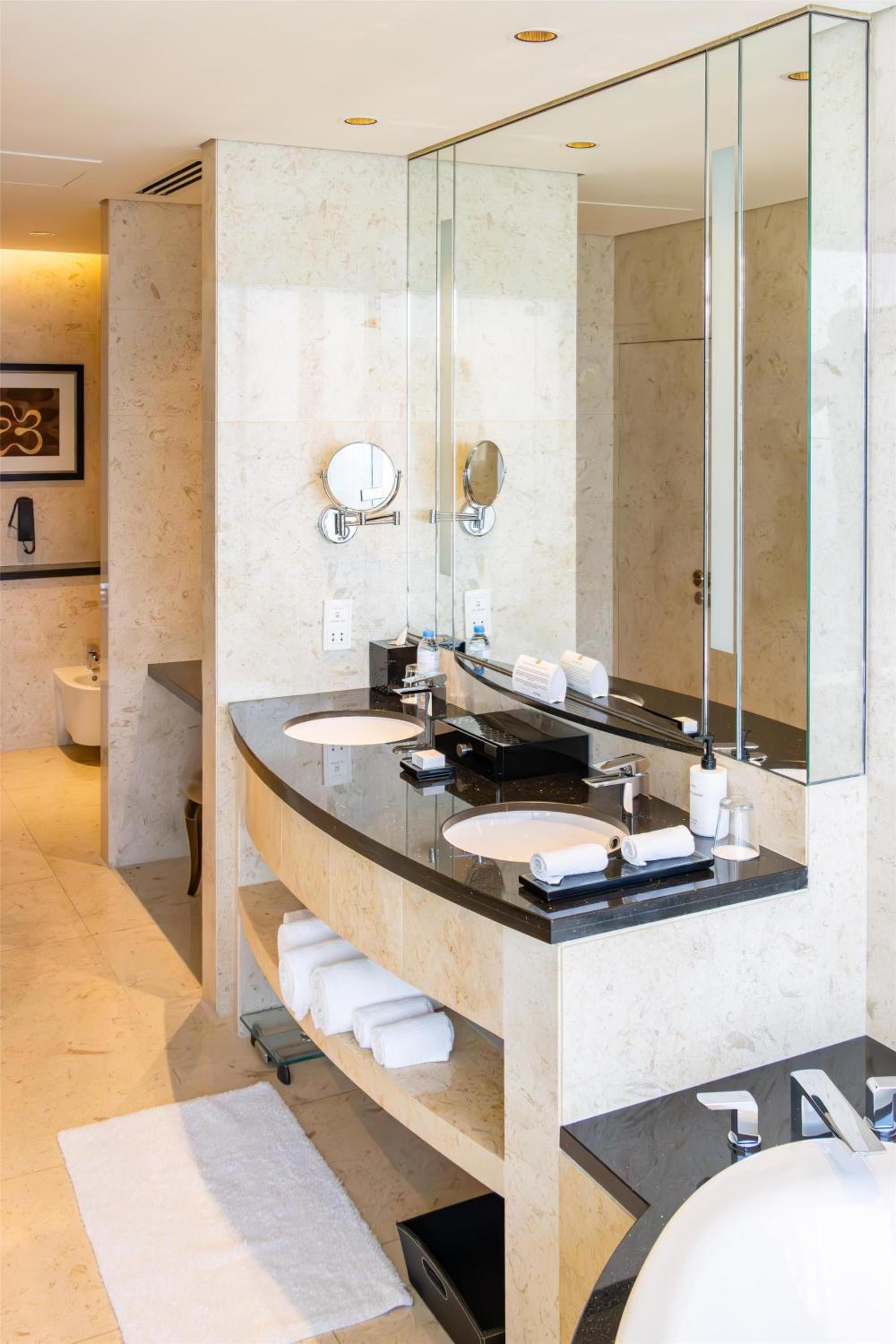 Conrad Dubai — снимок 29