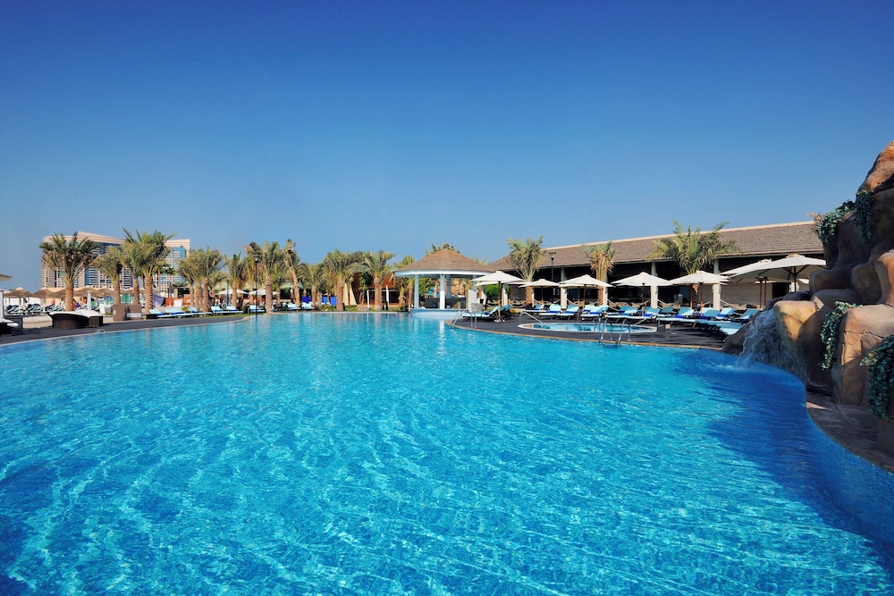 InterContinental Abu Dhabi, an IHG Hotel — снимок 14