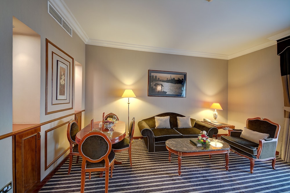 Ascot Hotel — снимок 2