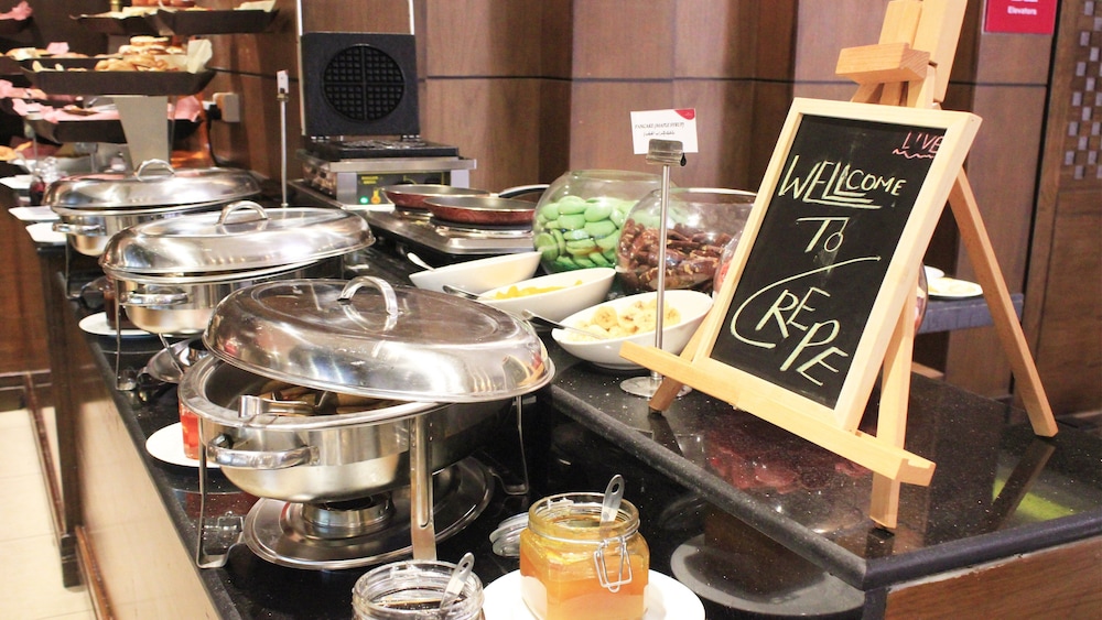 Crowne Plaza Madinah, an IHG Hotel — снимок 20