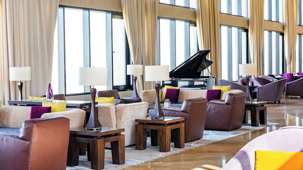 InterContinental Abu Dhabi, an IHG Hotel — снимок 16