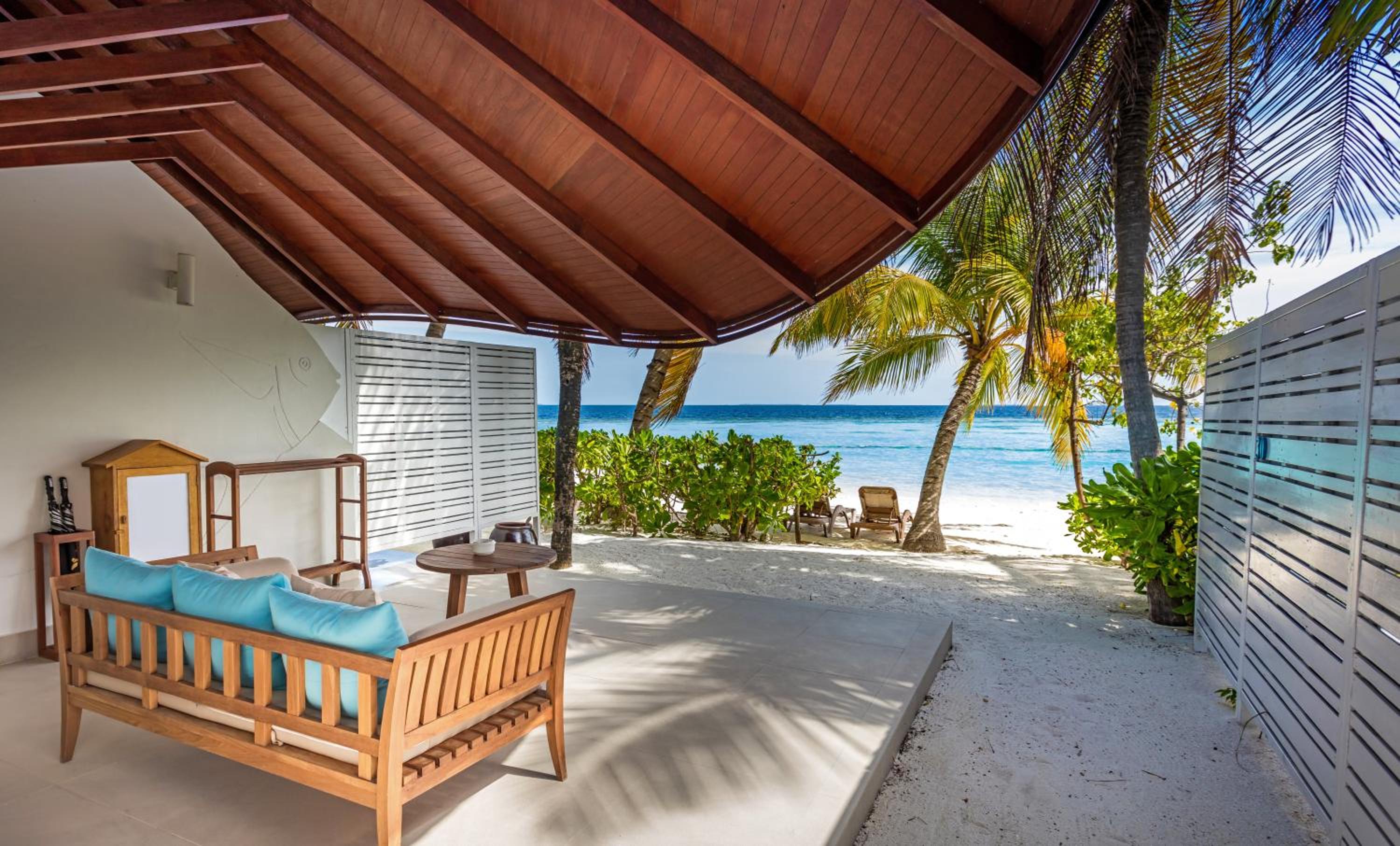 Machchafushi Island Resort & Spa Maldives, The Centara Collection — снимок 9