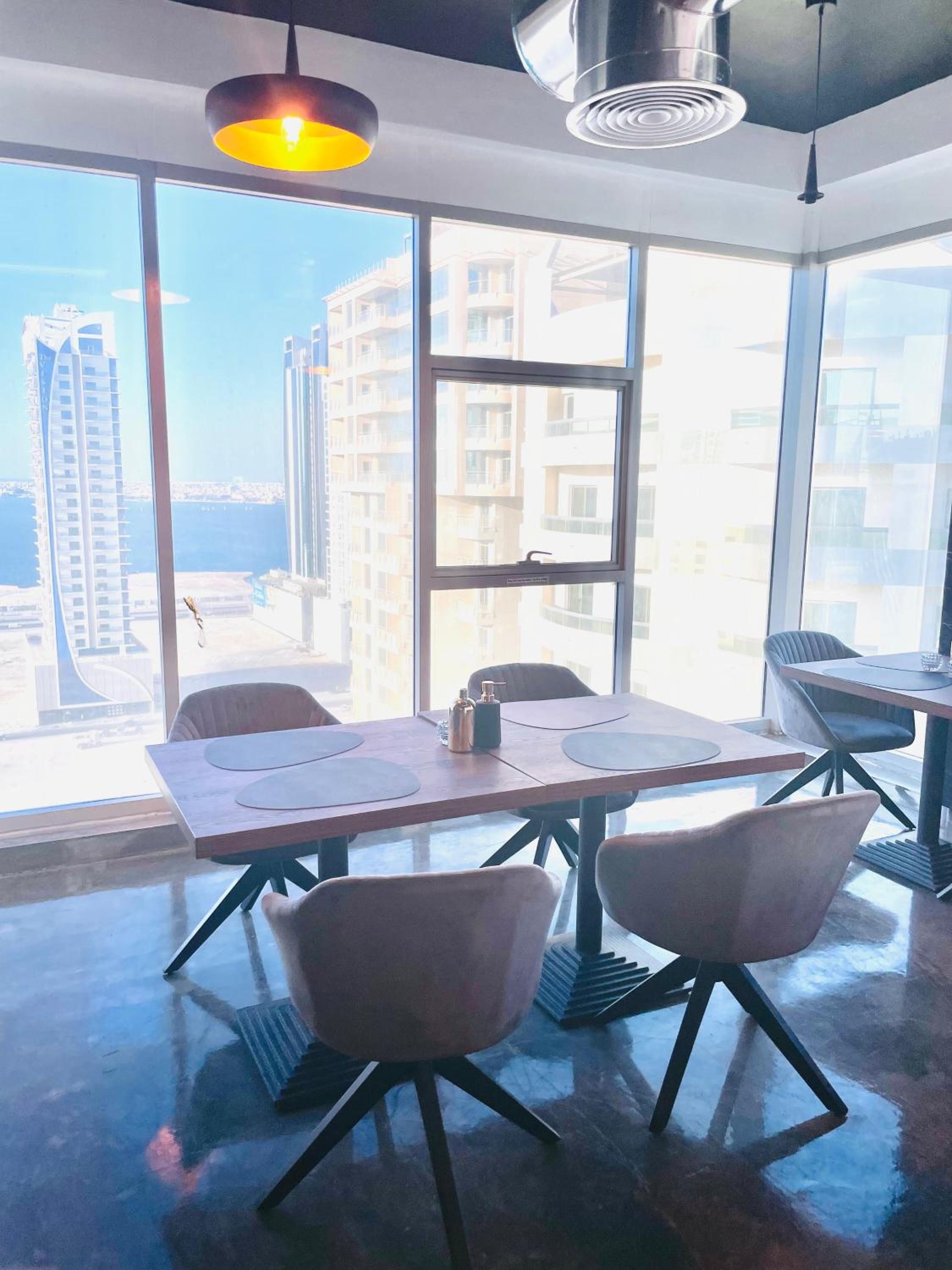 Kiev Tower Hotel Apartments — снимок 12