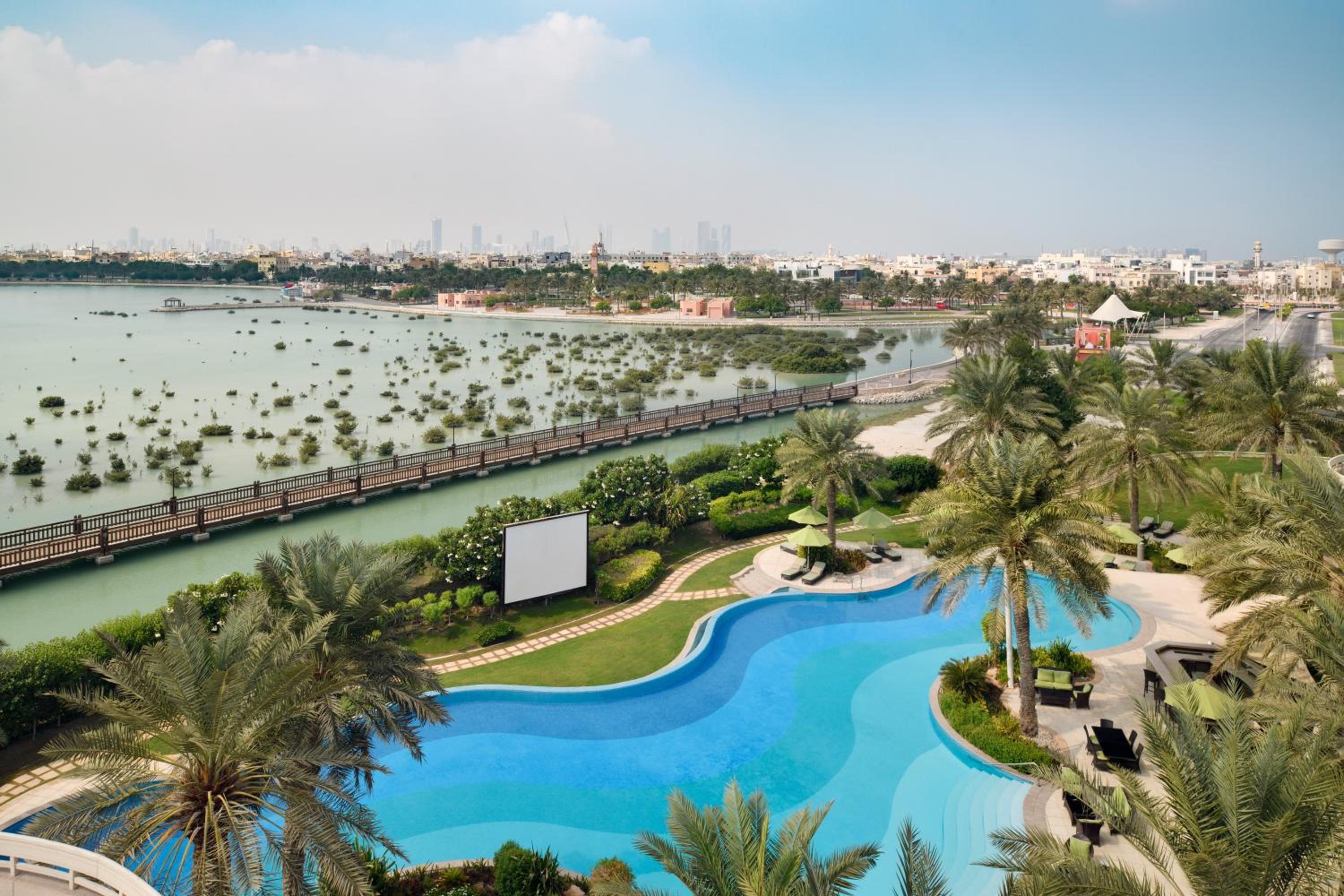 Mövenpick Hotel Bahrain — снимок 2