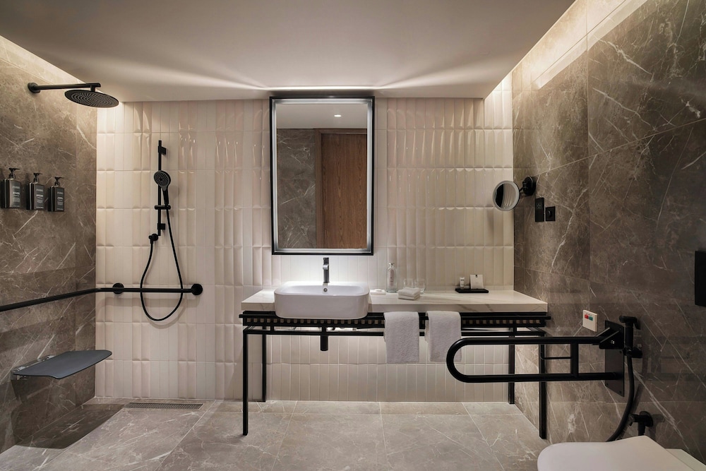 Sheraton Bahrain Hotel — снимок 16