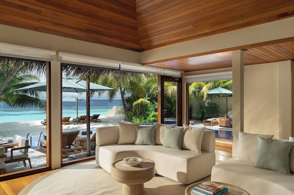 Huvafenfushi Maldives — снимок 27