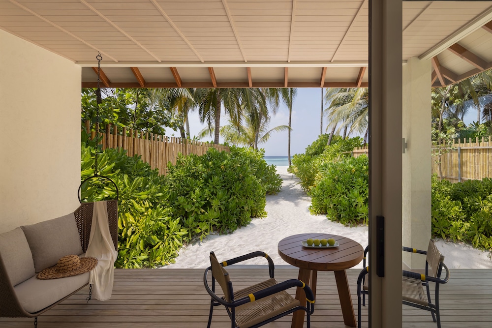 Avani + Fares Maldives — снимок 6