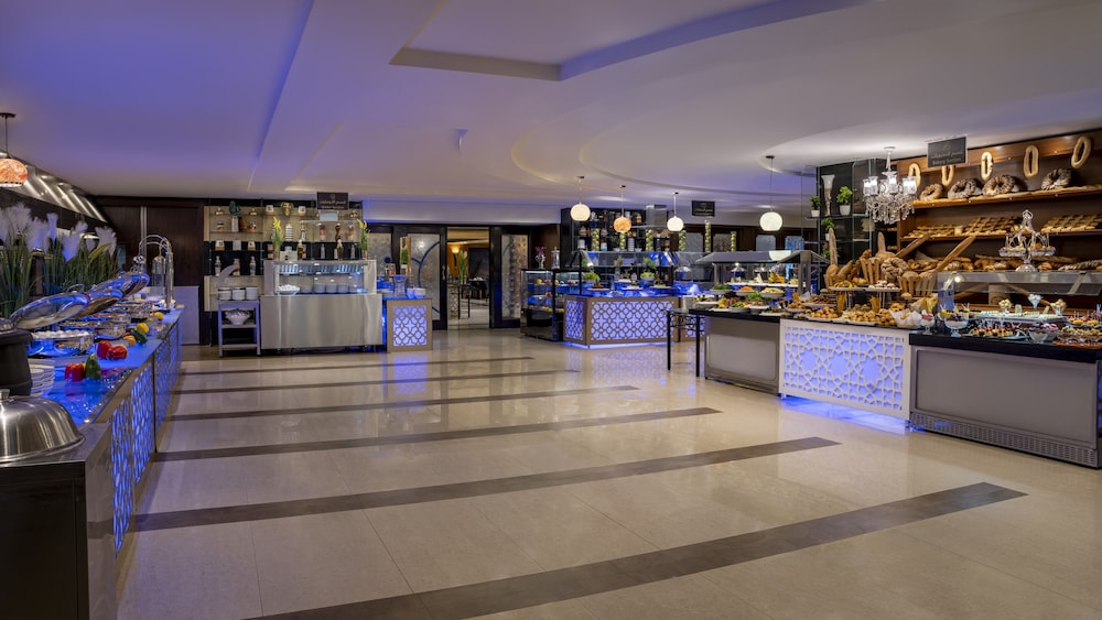 Anwar Al Madinah Mövenpick — снимок 11