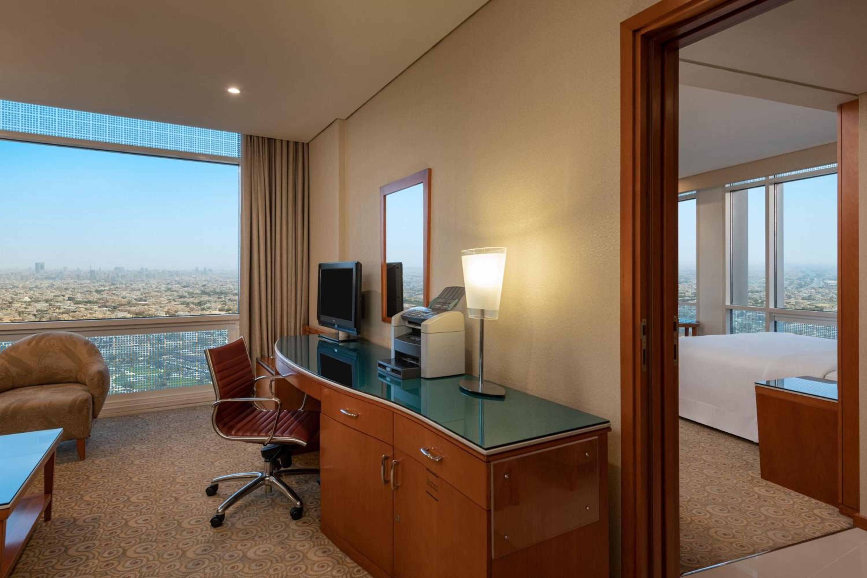 Four Points by Sheraton Kuwait — снимок 11