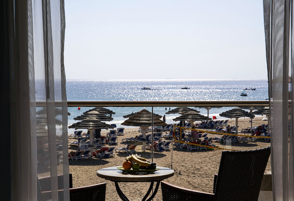 Fujairah Rotana Resort & Spa — снимок 13