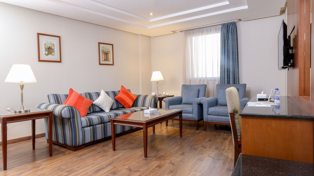 Crowne Plaza Riyadh Palace, an IHG Hotel — снимок 18
