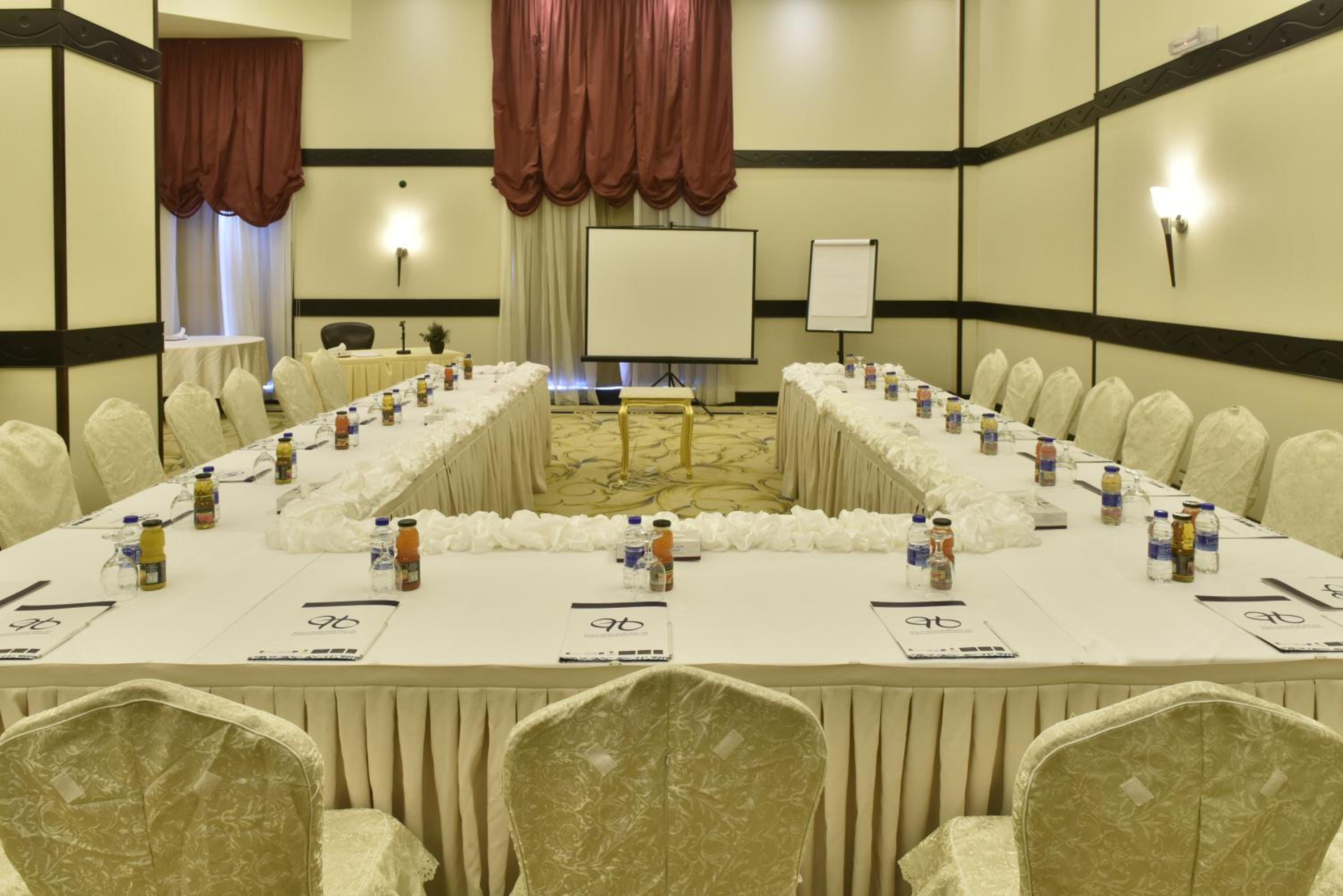 Awaliv International Hotel — снимок 14