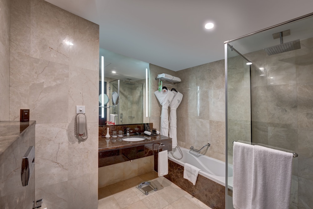 Ghaya Grand Hotel — снимок 25