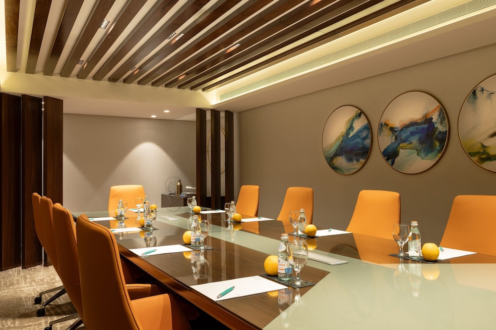 Le Meridien Dubai Hotel & Conference Centre — снимок 7
