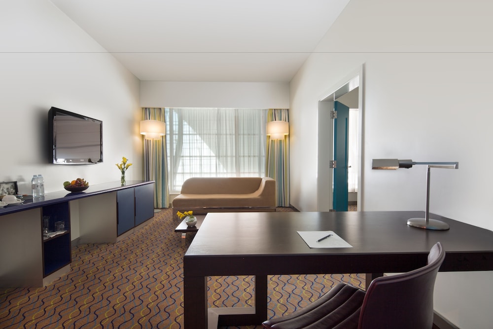 Dubai International Hotel, Dubai Airport — снимок 9
