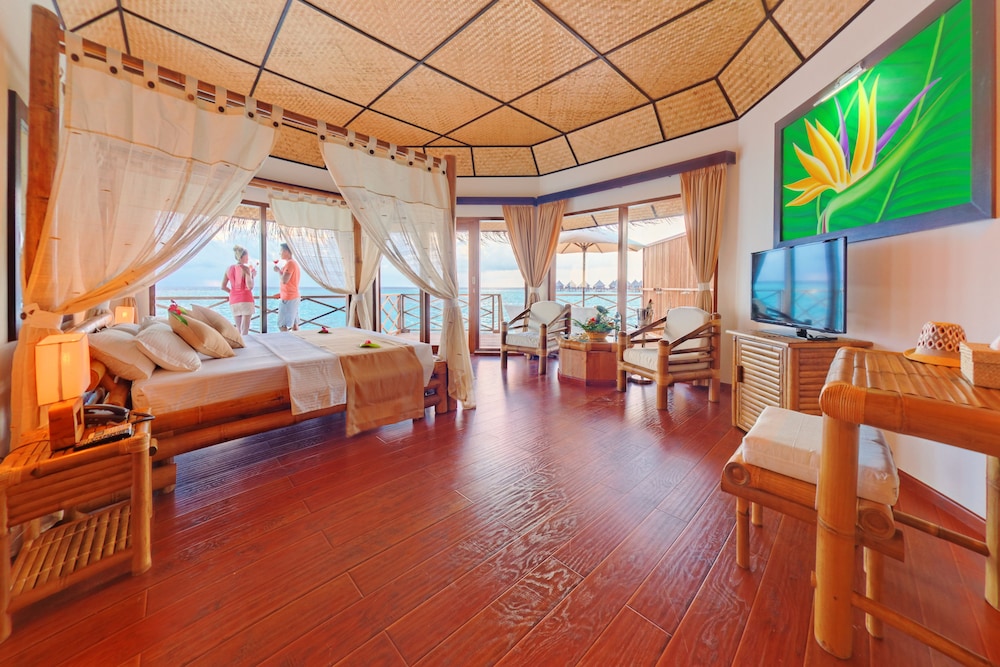 Angaga Island Resort and Spa — снимок 15