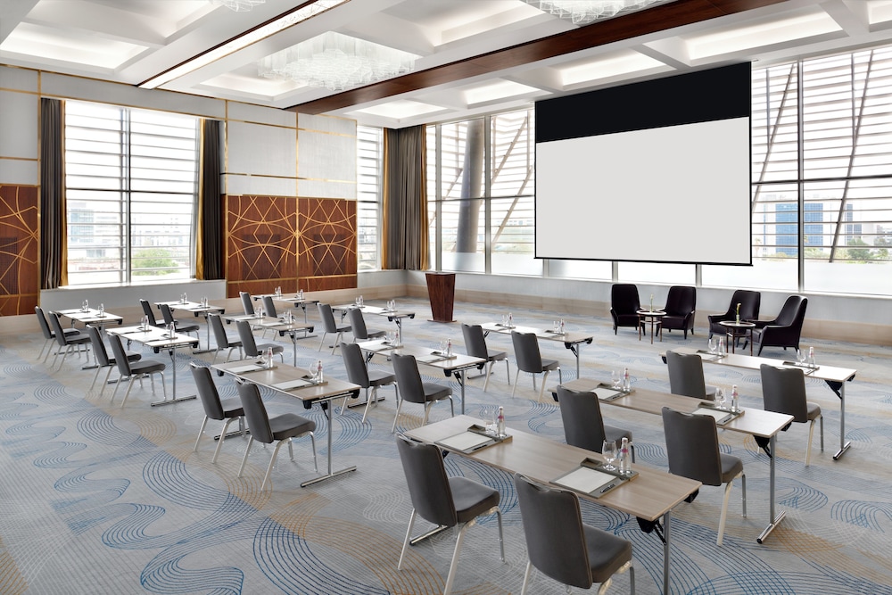 Grand Plaza Mövenpick Media City — снимок 20