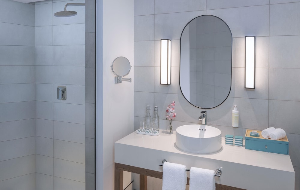Avani Barbarons Seychelles Resort — снимок 18