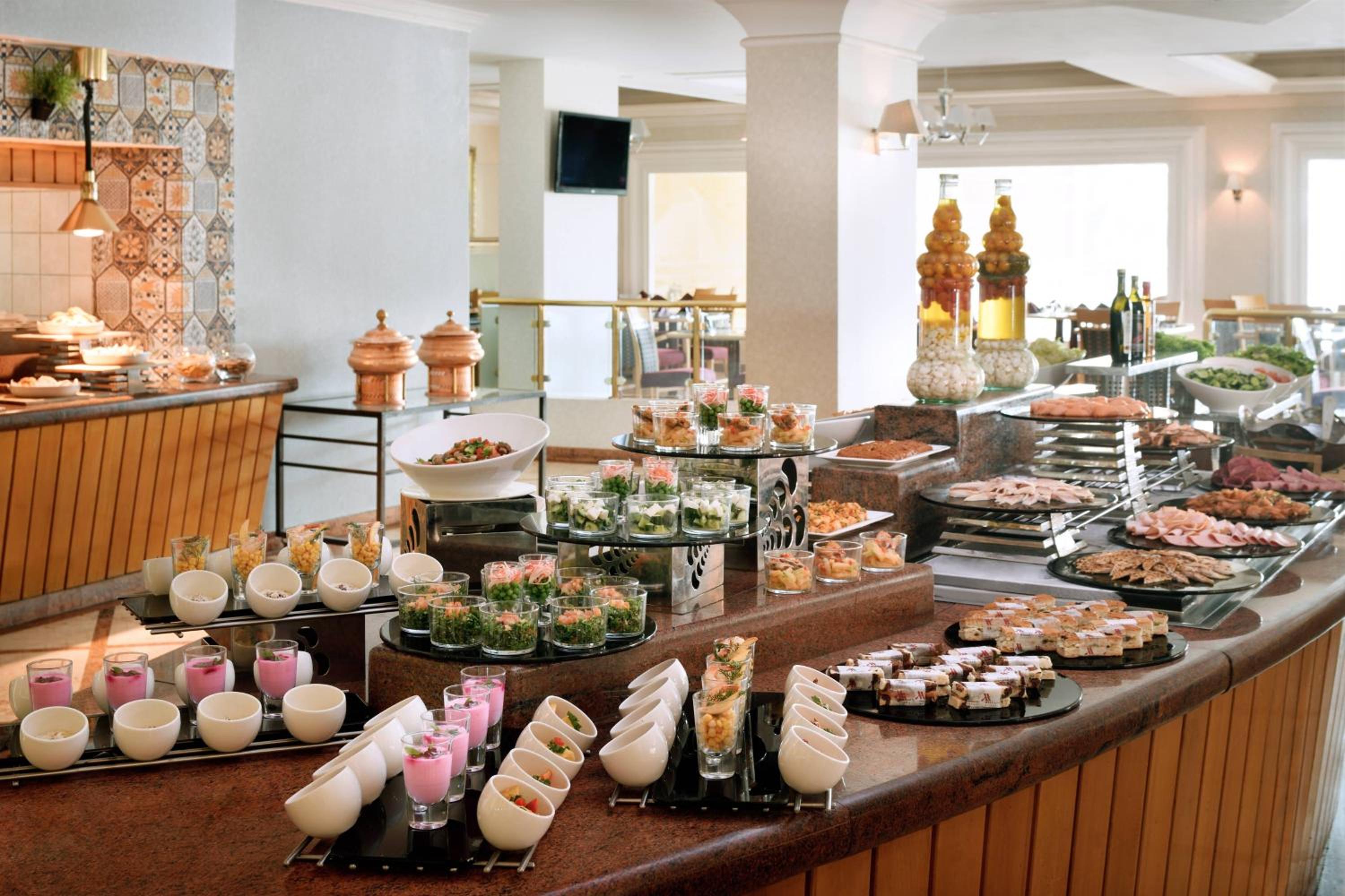 Riyadh Marriott Hotel — снимок 26