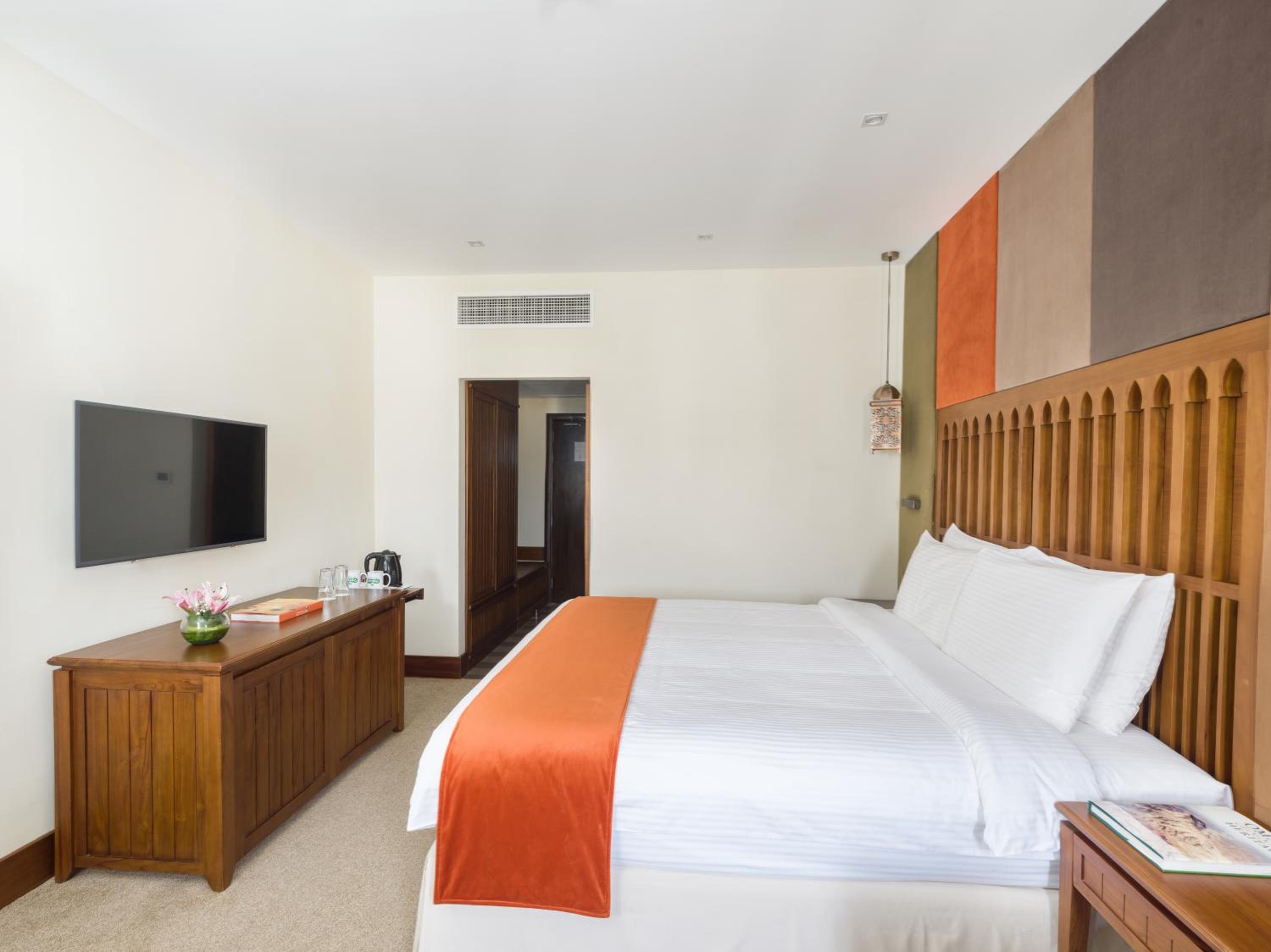 Al Falaj Hotel — снимок 20