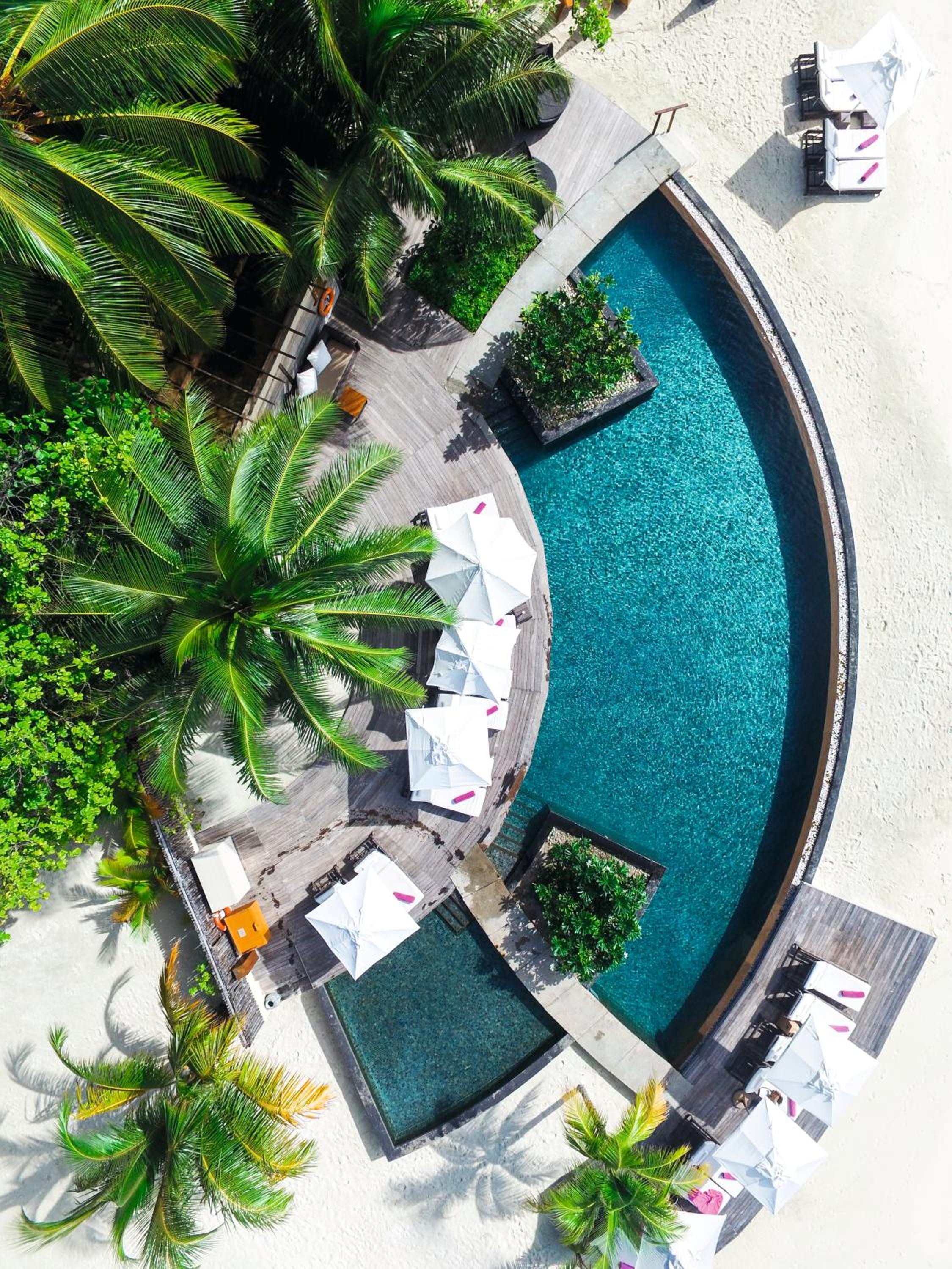 Constance Moofushi Resort — снимок 18