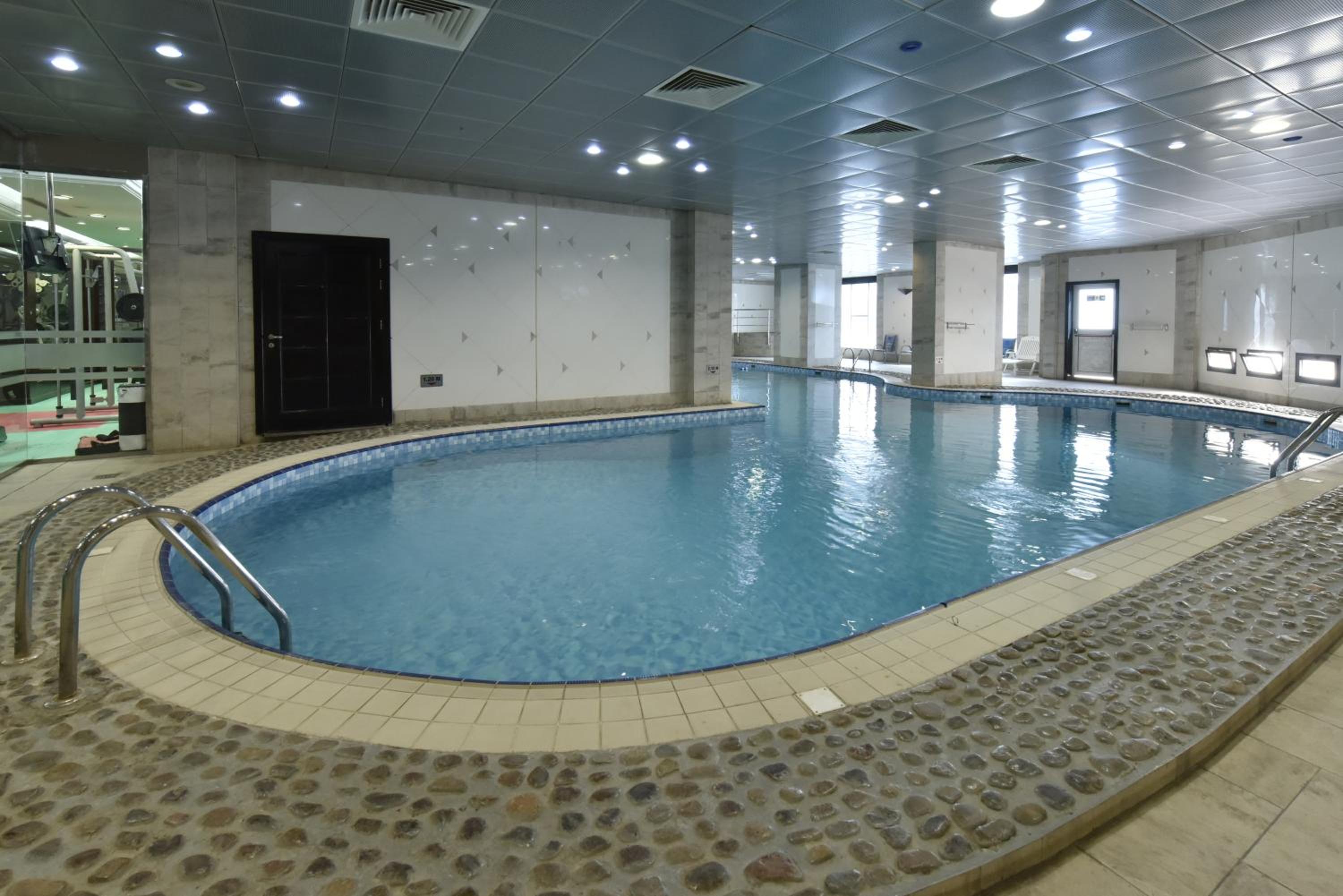 Awaliv International Hotel — снимок 2