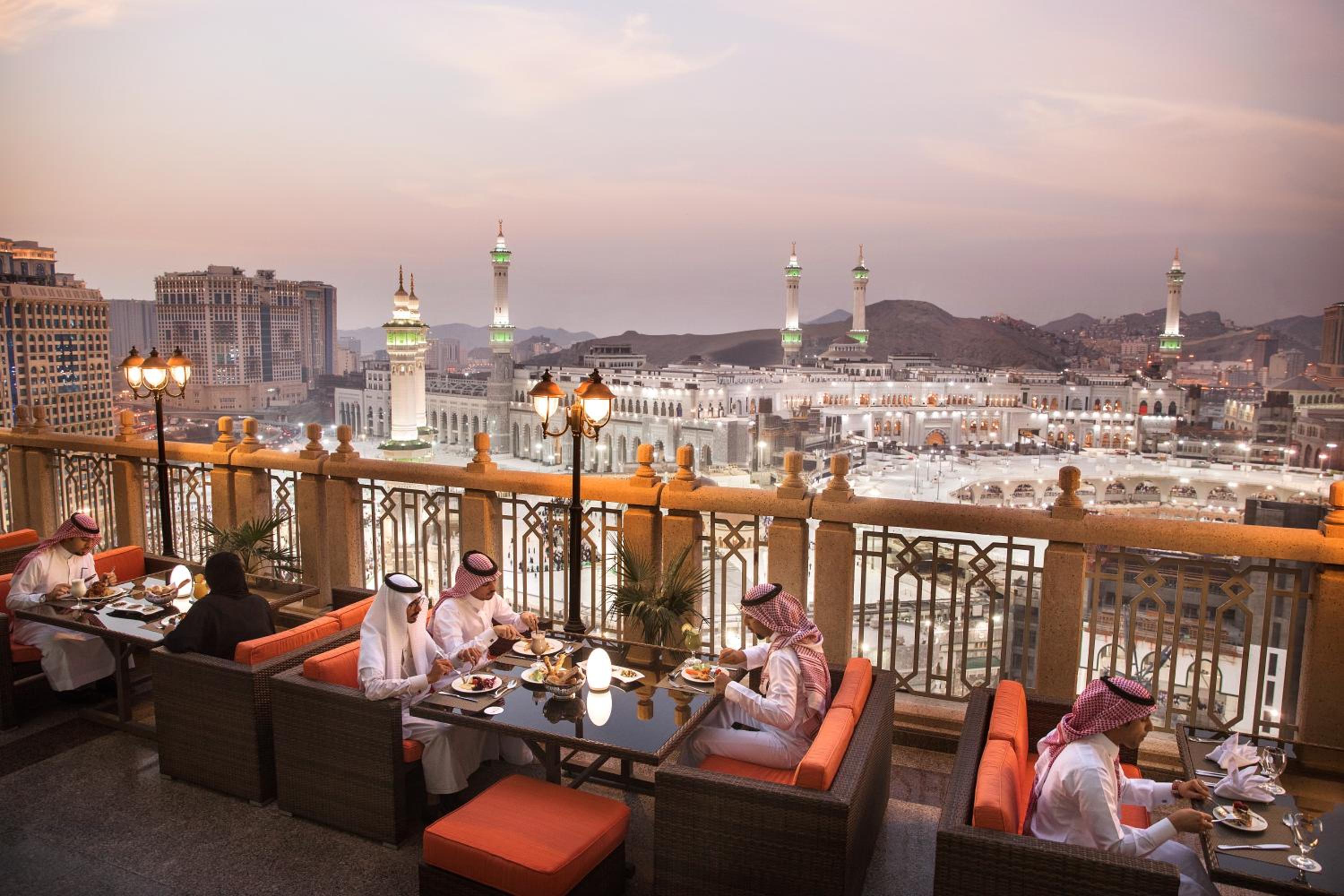 Al Marwa Rayhaan by Rotana — снимок 8