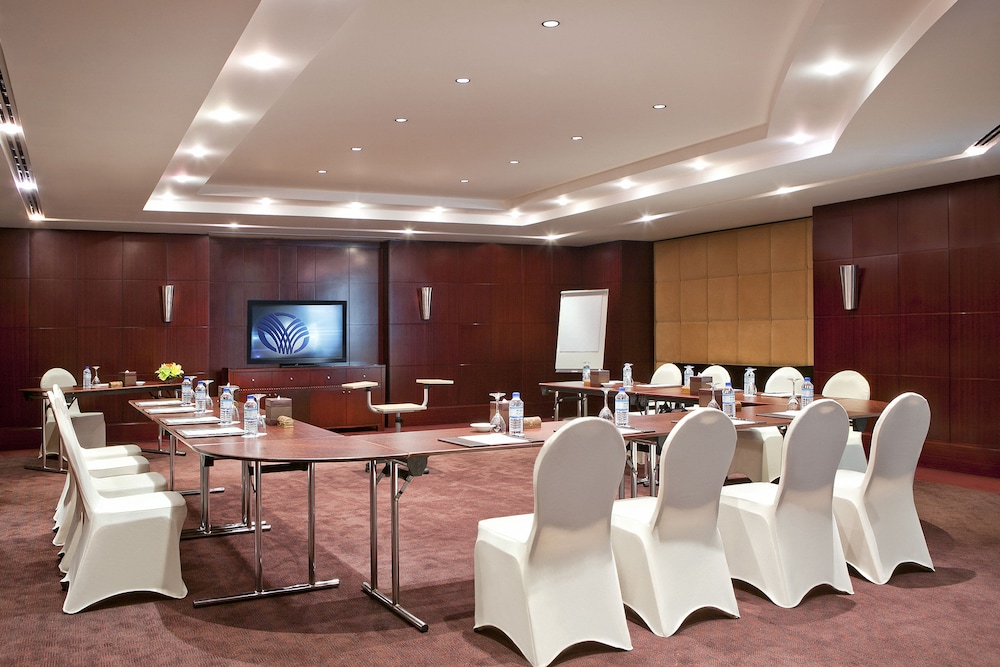Beach Rotana All Suites — снимок 17