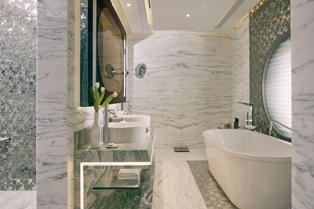 Royal M Hotel & Resort Abu Dhabi — снимок 17