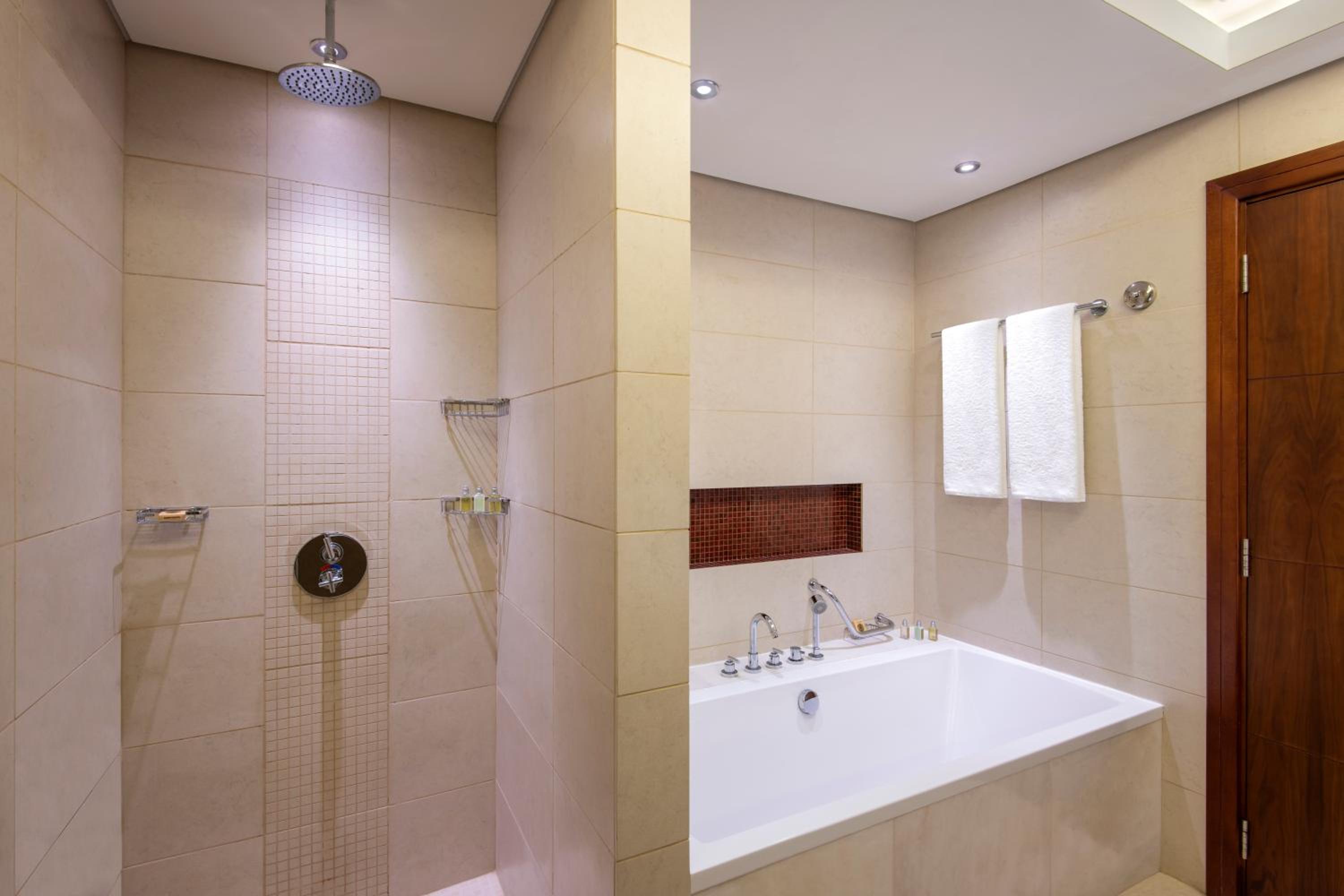 Fraser Suites Doha — снимок 27
