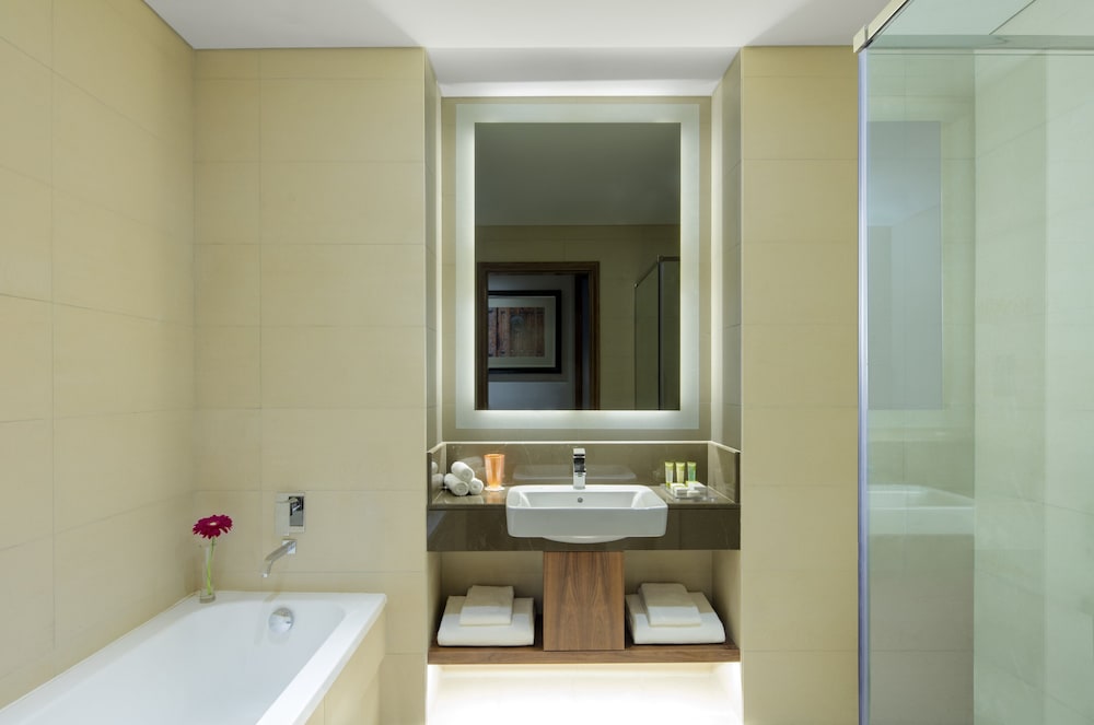 Crowne Plaza Muscat OCEC, an IHG Hotel — снимок 26