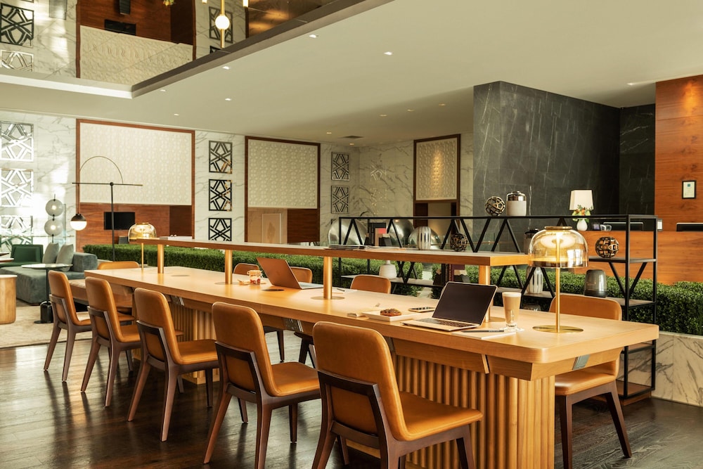 Sheraton Grand Hotel, Dubai — снимок 2
