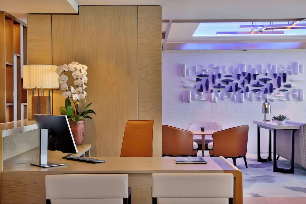 Hilton Abu Dhabi Yas Island — снимок 20