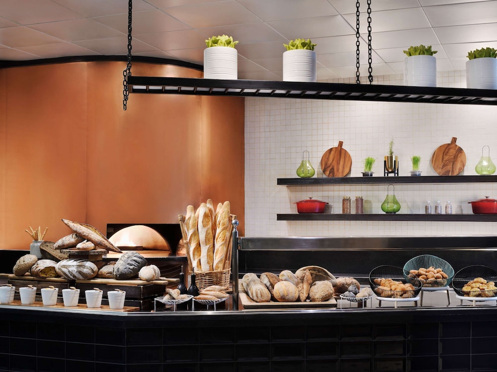 Mövenpick Hotel Jumeirah Beach — снимок 27