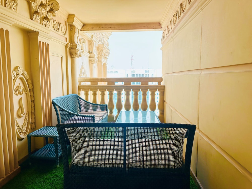 Royal Rose Hotel — снимок 30