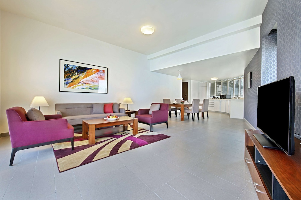 The Curve Hotel — снимок 8