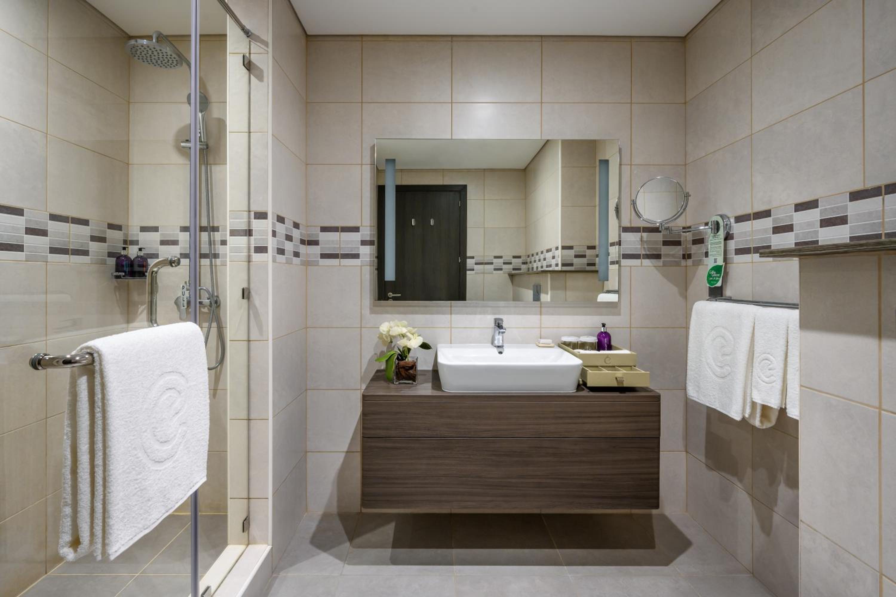 Centara West Bay Hotel & Residences Doha — снимок 8
