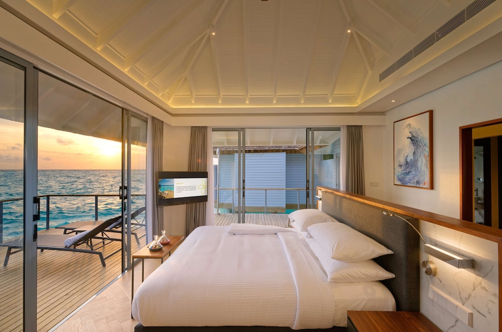 Outrigger Maldives Maafushivaru Resort — снимок 16