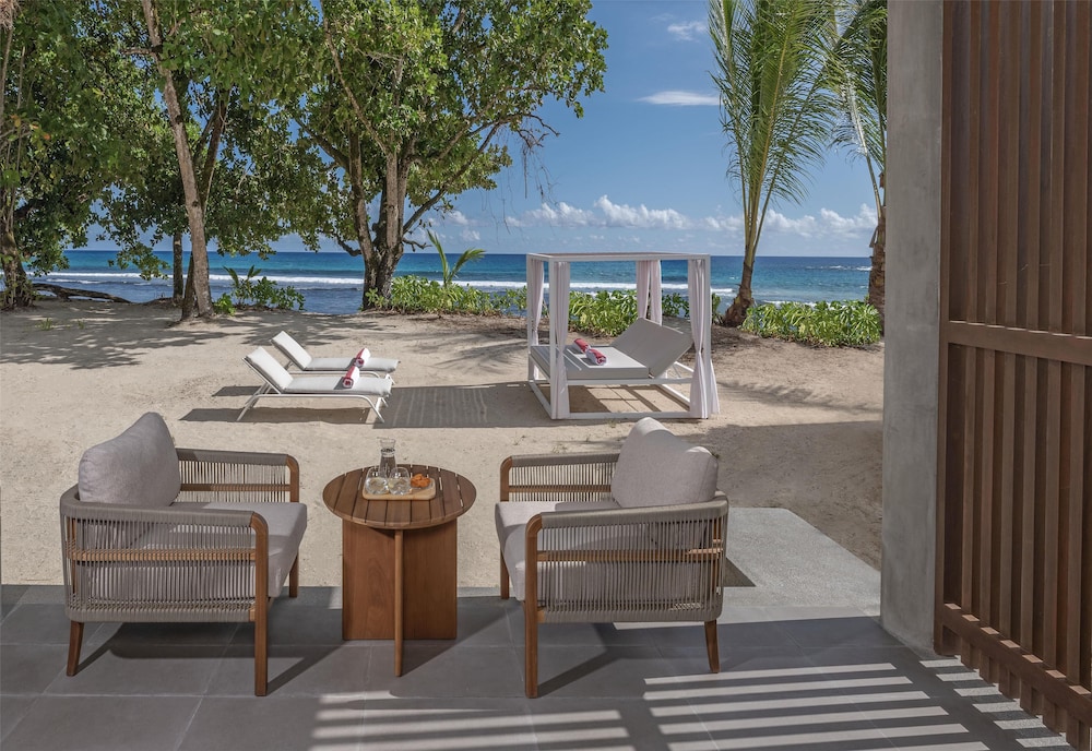 Avani Barbarons Seychelles Resort — снимок 20