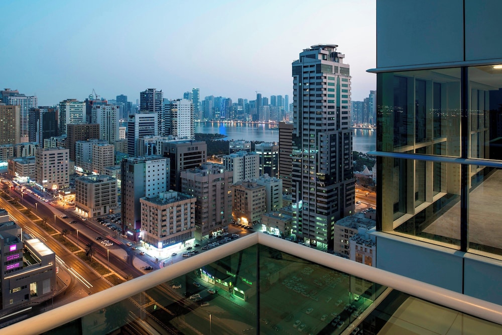 Four Points by Sheraton Sharjah — снимок 10