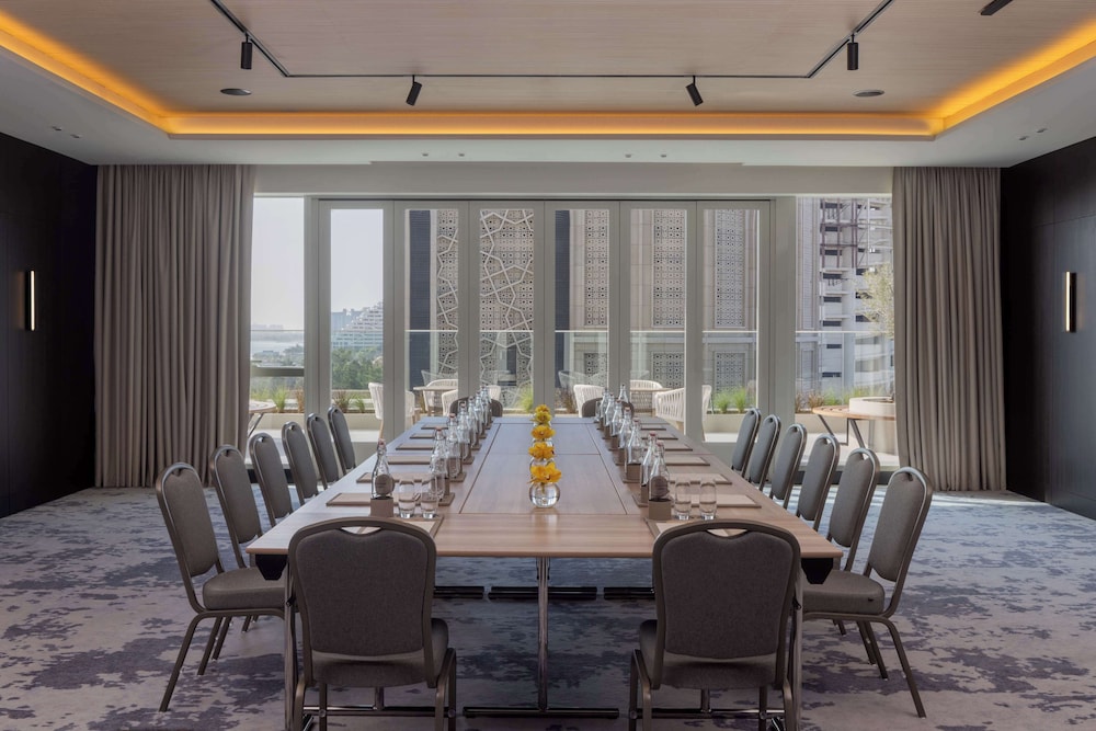 Avani Palm View Dubai Hotel & Suites — снимок 21