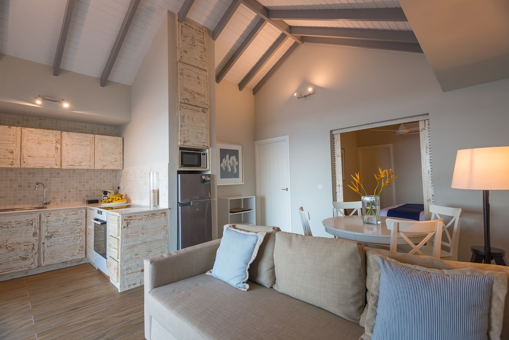 Le Nautique Luxury Beachfront Apartments — снимок 15